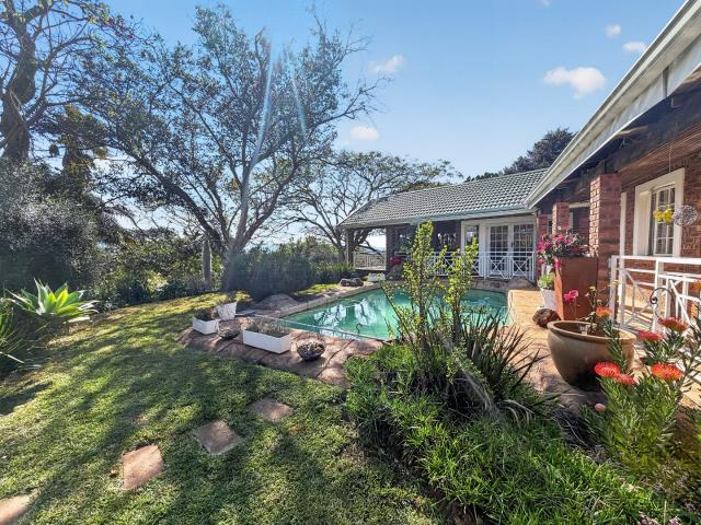 4 Bedroom House For Sale in Kloof