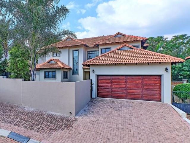 4 Bedroom House For Sale in Homes Haven
