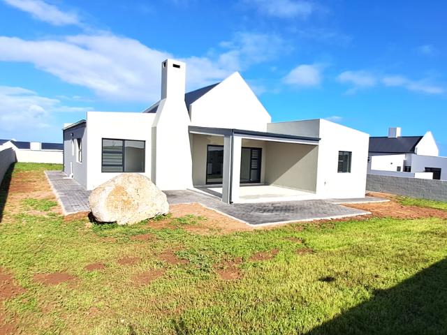 4 Bedroom House For Sale in Hoogland