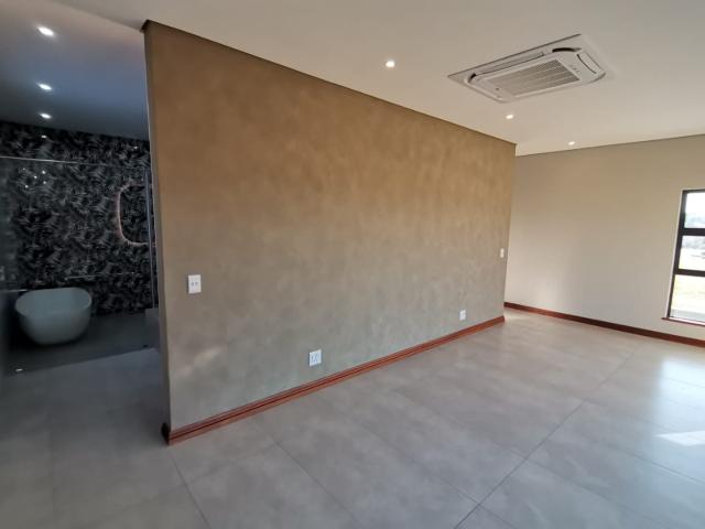 4 Bedroom House For Sale in Heron Banks Golf Estate