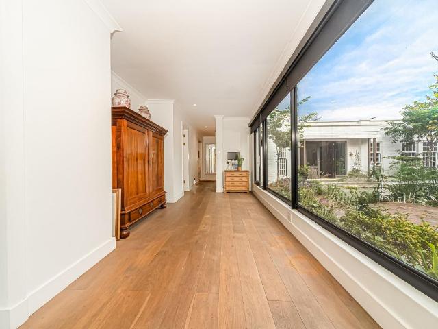 4 Bedroom House For Sale in Hyde Park