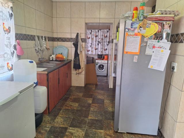 4 Bedroom House For Sale in Impala Park