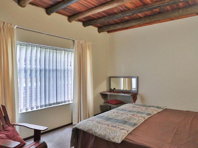 4 Bedroom house for sale in Ifafi, Hartbeespoort