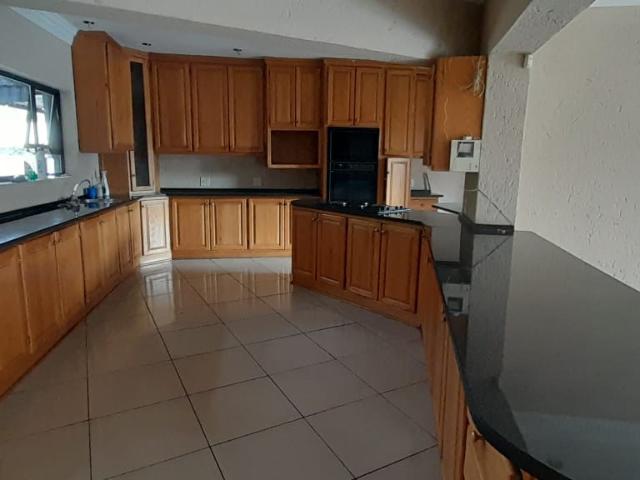 4 Bedroom House For Sale in Irene Park