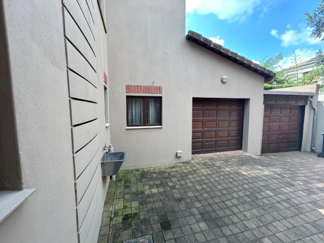 4 Bedroom House For Sale in Irene Village View