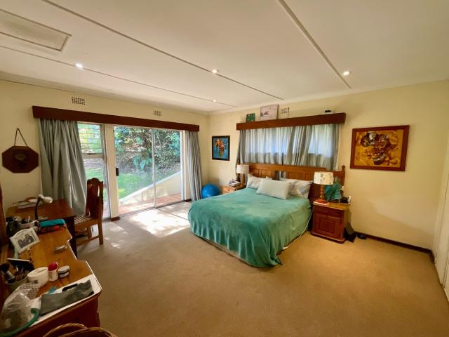 4 Bedroom House For Sale in Jacanlee