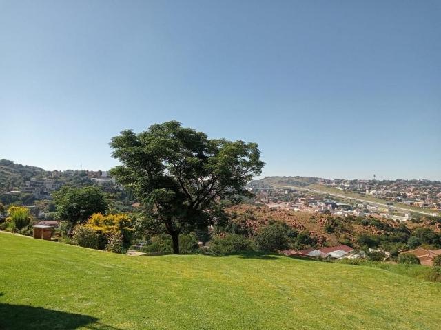 4 Bedroom house for sale in Oakdene, Johannesburg