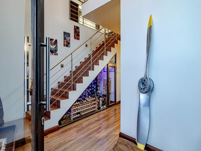 4 Bedroom House For Sale in Olympus AH