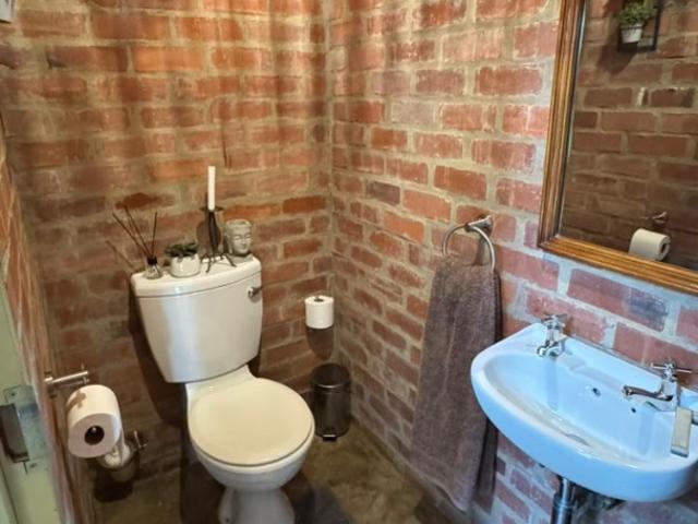 4 Bedroom House For Sale in Olympus AH