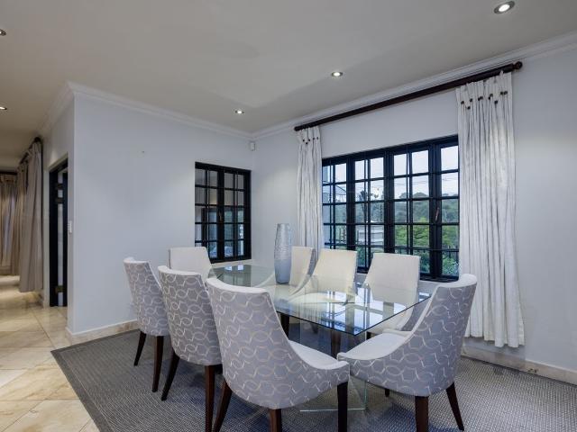4 Bedroom House For Sale in Lonehill