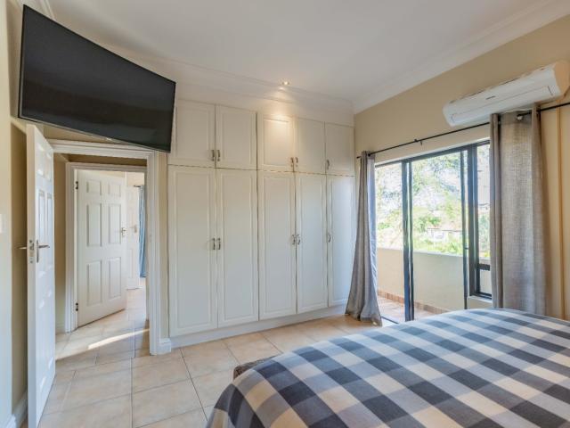 4 Bedroom House For Sale in La Lucia