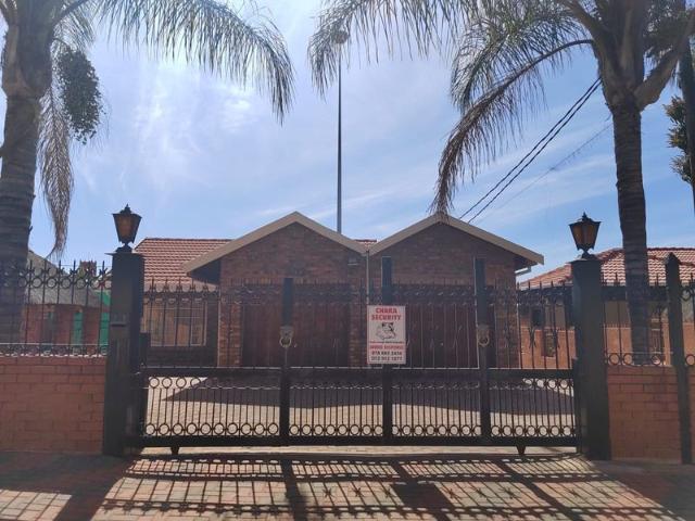 4 Bedroom House For Sale in Lethlabile, Brits. Under offer