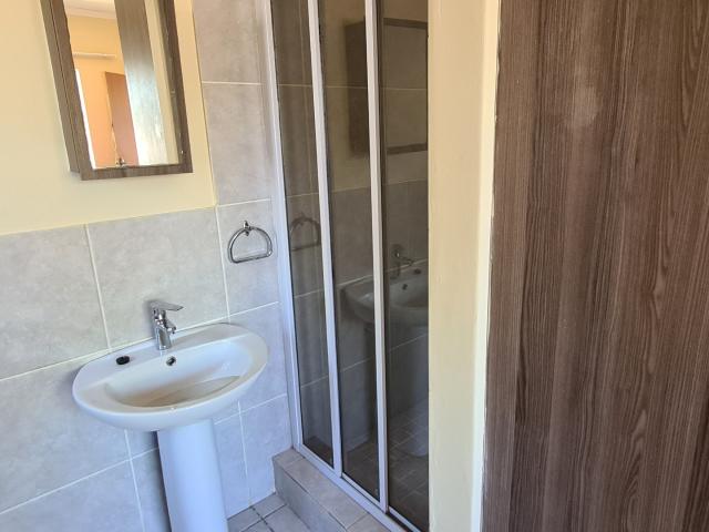 4 Bedroom House For Sale in Lephalale