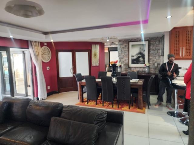4 Bedroom House For Sale in Liefde En Vrede