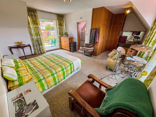 4 Bedroom House For Sale in Linmeyer