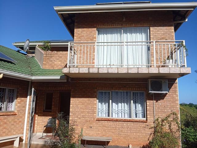 4 Bedroom House For Sale in Mount Edgecombe