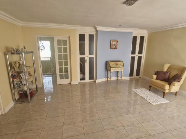4 Bedroom House For Sale in Monavoni