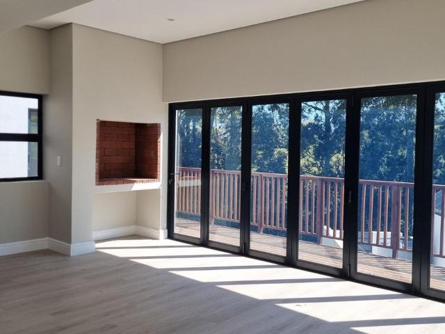 4 Bedroom house for sale in Mont Fleur Mountain Estate, George