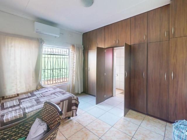 4 Bedroom house for sale in Morning Glory, Upington