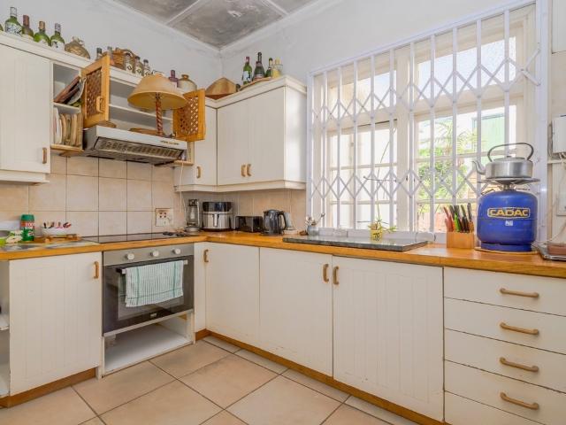 4 Bedroom House For Sale in Morningside