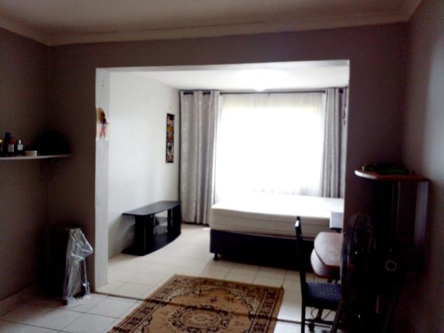 4 Bedroom House For Sale in Malvern