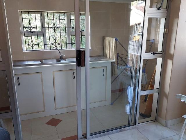 4 Bedroom House For Sale in Malvern