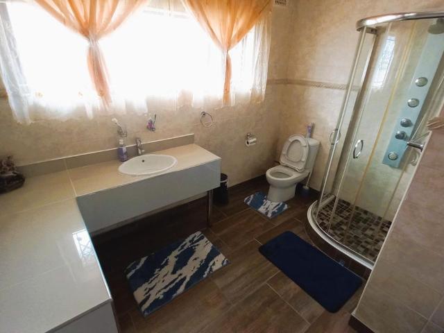 4 Bedroom house for sale in Malvern, Queensburgh
