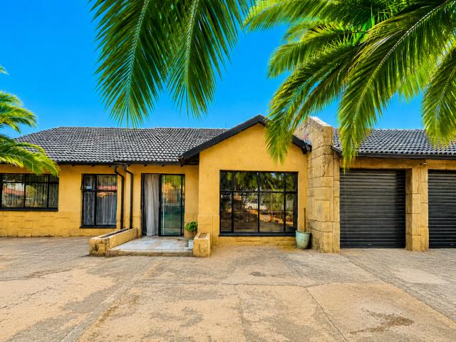 4 Bedroom House For Sale in Mamelodi