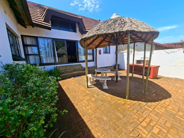 4 Bedroom House For Sale in Margate