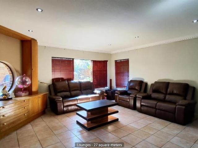 4 Bedroom House For Sale in Meyersdal