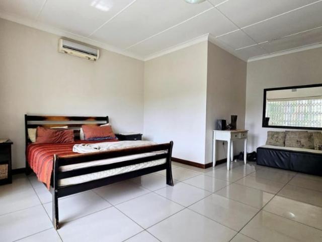 4 Bedroom House For Sale in Meyerspark