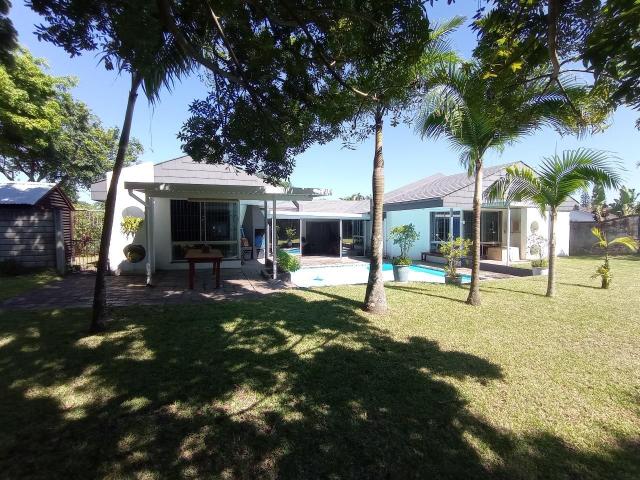 4 Bedroom House For Sale in Meer En See