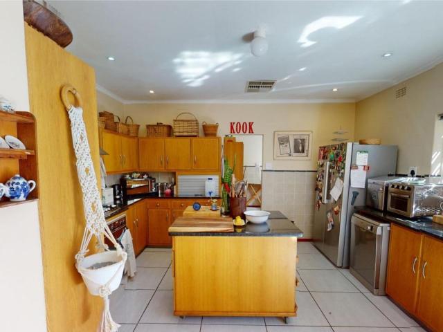 4 Bedroom house for sale in Middelpos, Upington