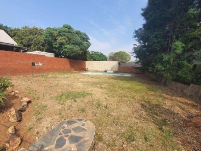 4 Bedroom House For Sale in Muckleneuk