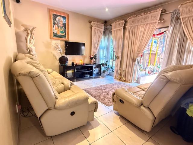 4 Bedroom House For Sale in Mulbarton