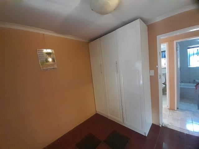 4 Bedroom House For Sale in Naturena