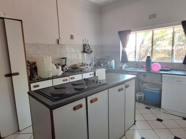 4 Bedroom House For Sale in New Park