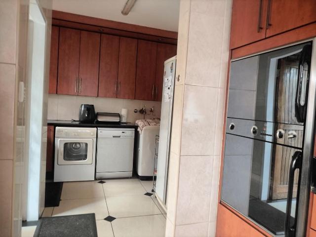 4 Bedroom house for sale in Ninapark, Akasia