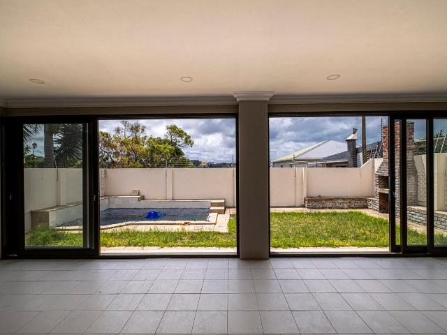 4 Bedroom house for sale in South End, Port Elizabeth