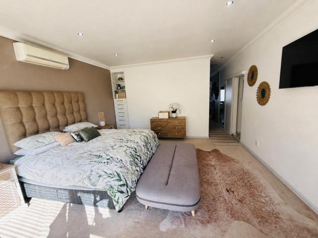 4 Bedroom House For Sale in Sable Hills