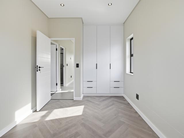 4 Bedroom House For Sale in Sandown