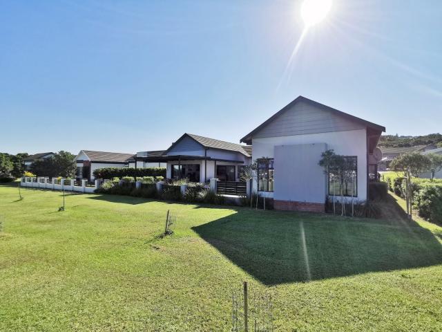 4 Bedroom House For Sale in Sardinia Bay Golf & Wildlife Estate