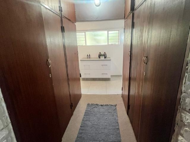 4 Bedroom House For Sale in Schoemansville