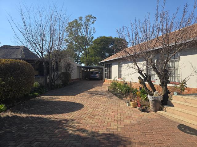 4 Bedroom House For Sale in Secunda