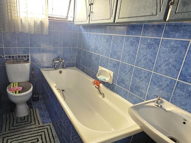 4 Bedroom house for sale in Shastri Park, Phoenix