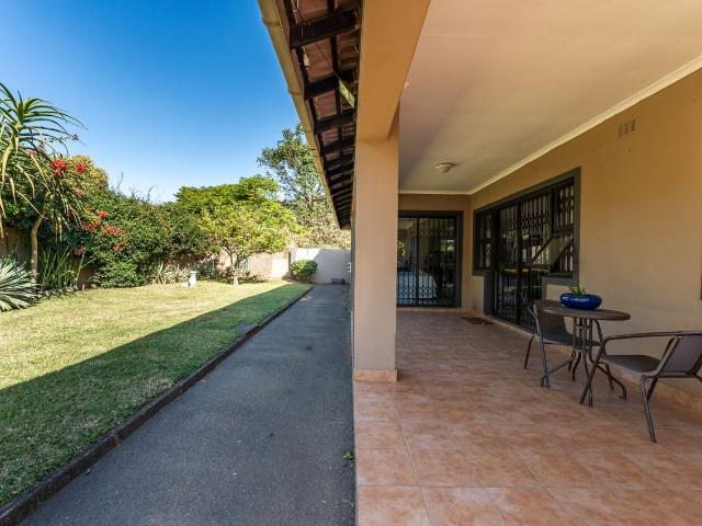 4 Bedroom House For Sale in Sheffield Beach