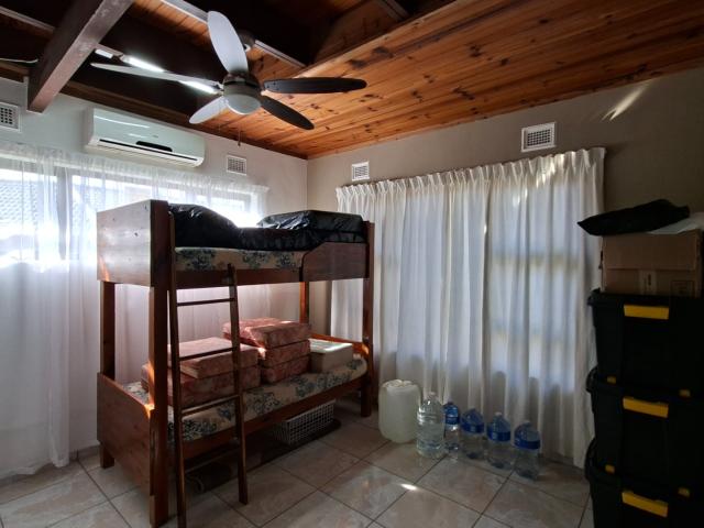 4 Bedroom House For Sale in Shelly Beach