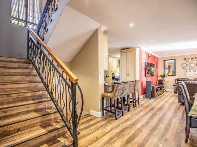 4 Bedroom House For Sale in Six Fountains