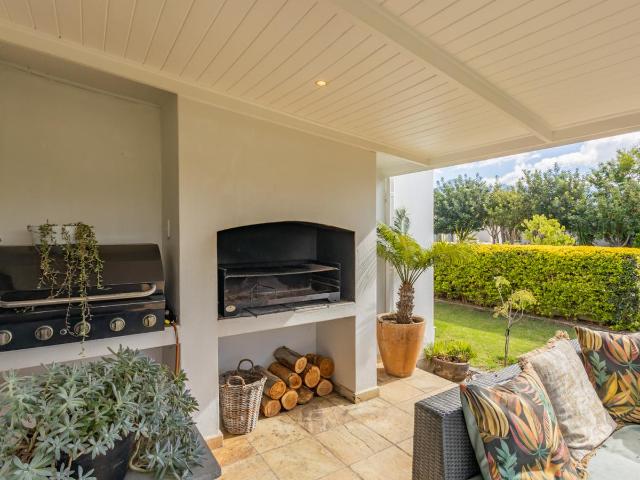 4 Bedroom house for sale in Silwerstrand Golf And River Estate, Robertson
