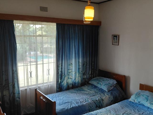 4 Bedroom House For Sale in Sunninghill